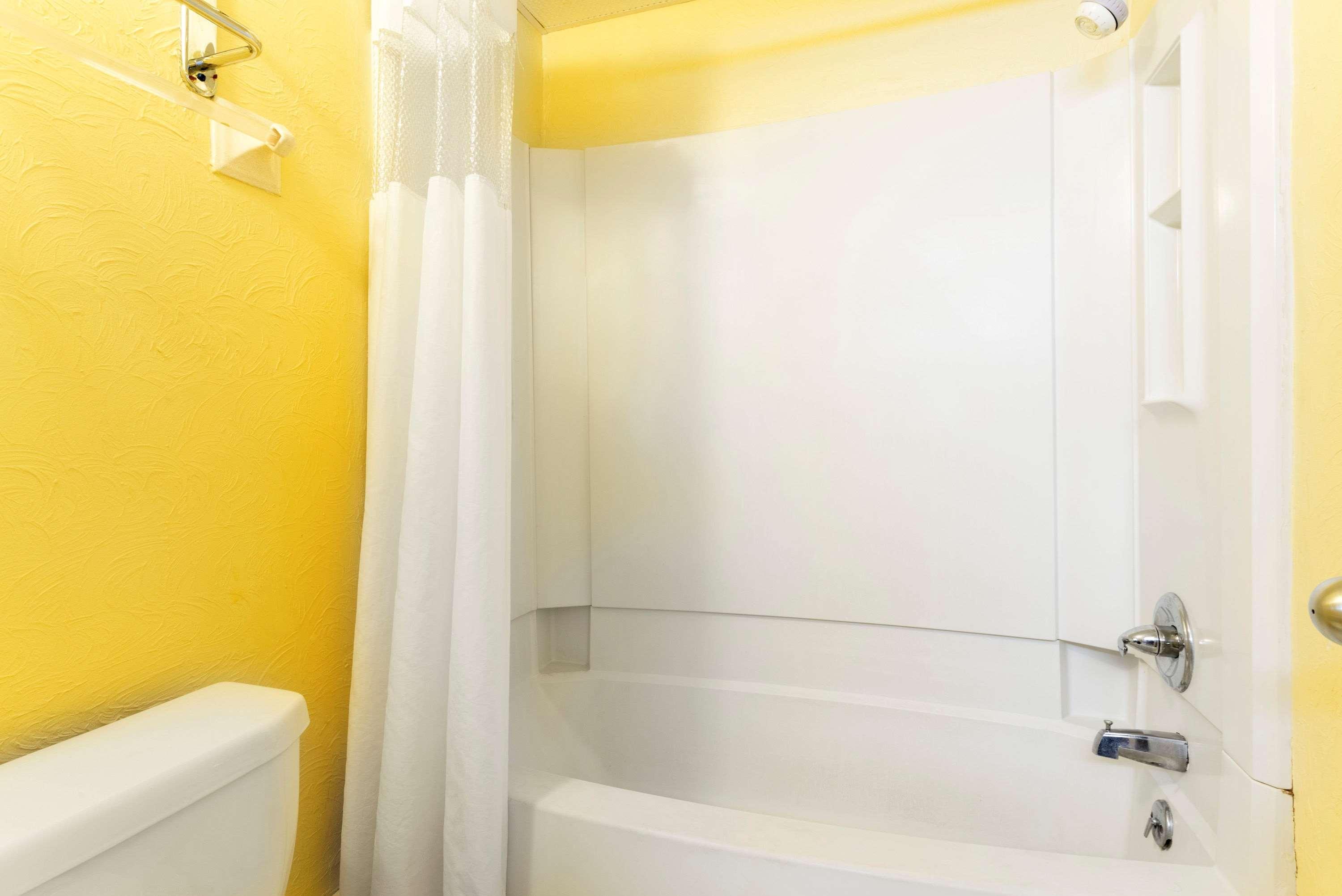 Days Inn By Wyndham Tonawanda/Buffalo Экстерьер фото