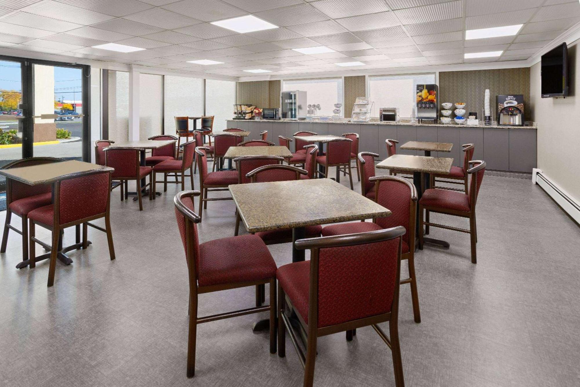 Days Inn By Wyndham Tonawanda/Buffalo Экстерьер фото
